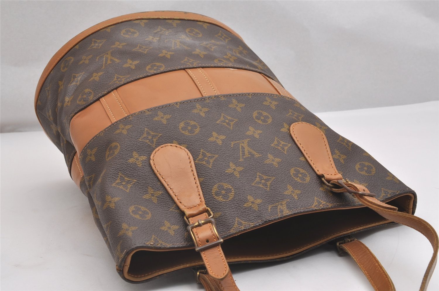 Authentic Louis Vuitton Monogram Bucket GM Shoulder Bag T42236 USA Model 2573I