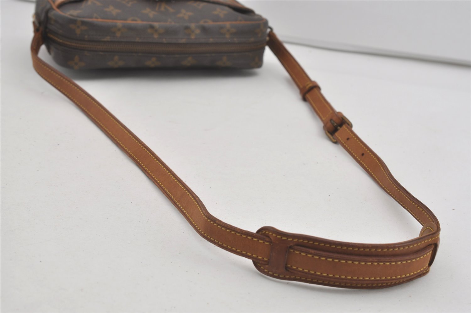 Authentic Louis Vuitton Monogram Trocadero 23 Shoulder Cross Bag M51276 LV 2576I