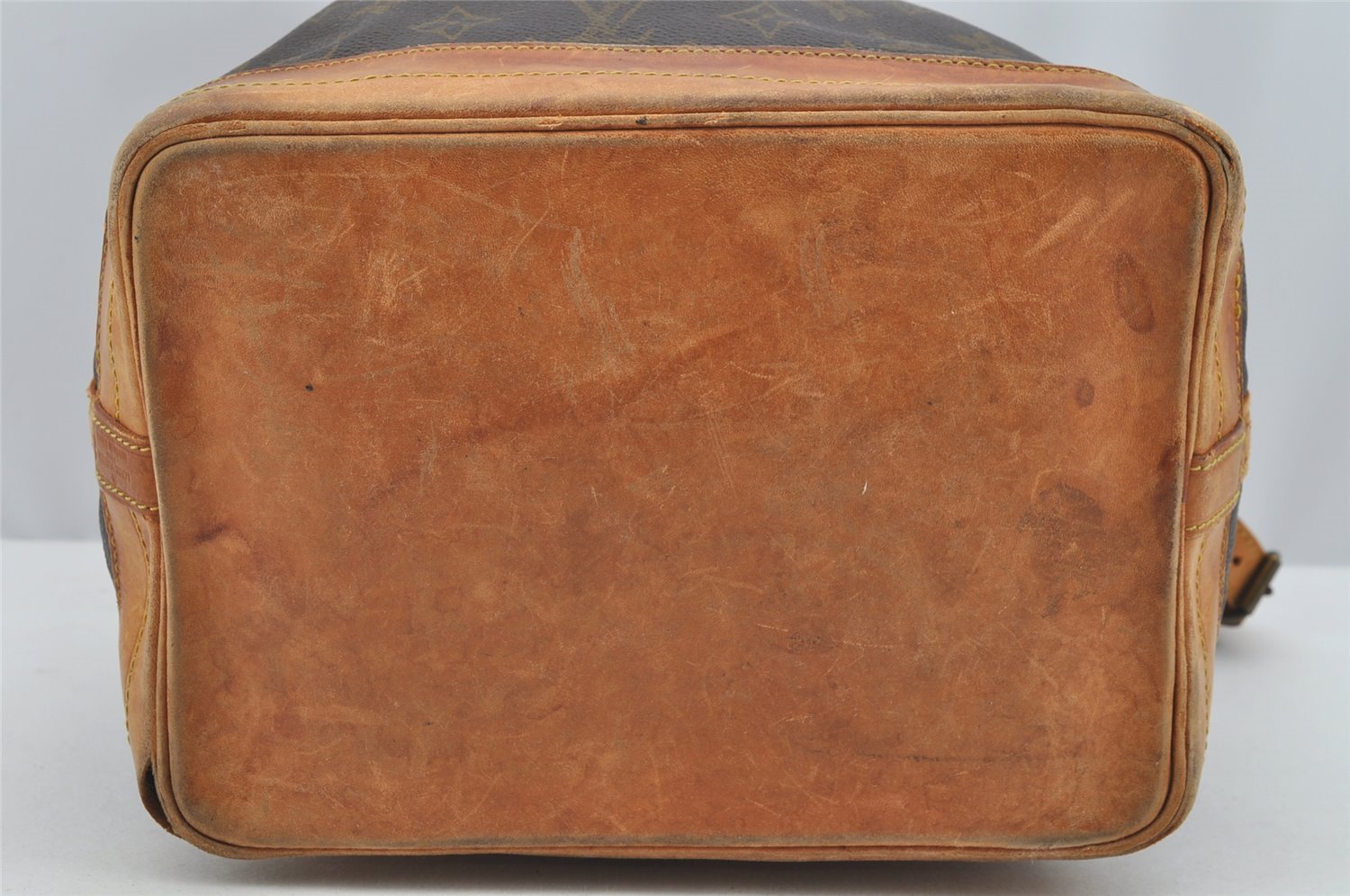 Authentic Louis Vuitton Monogram Noe Shoulder Drawstring Bag M42224 LV 2578I