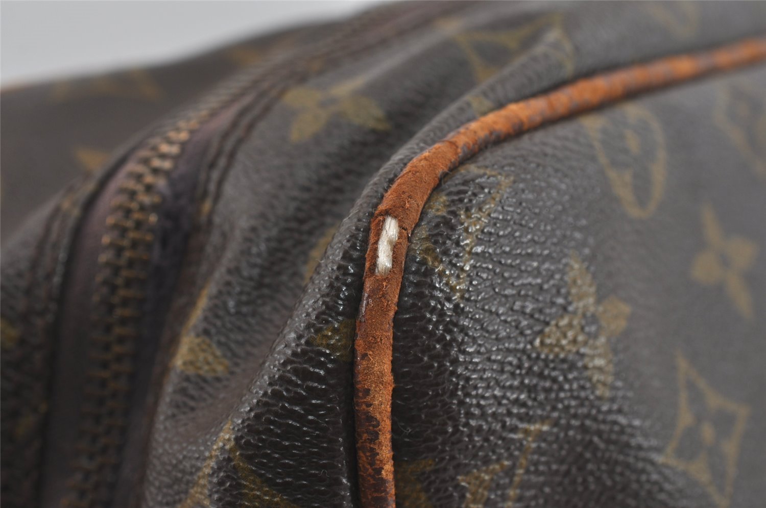 Authentic Louis Vuitton Monogram Nile 34 Shoulder Cross Body Bag Old Model 2581I