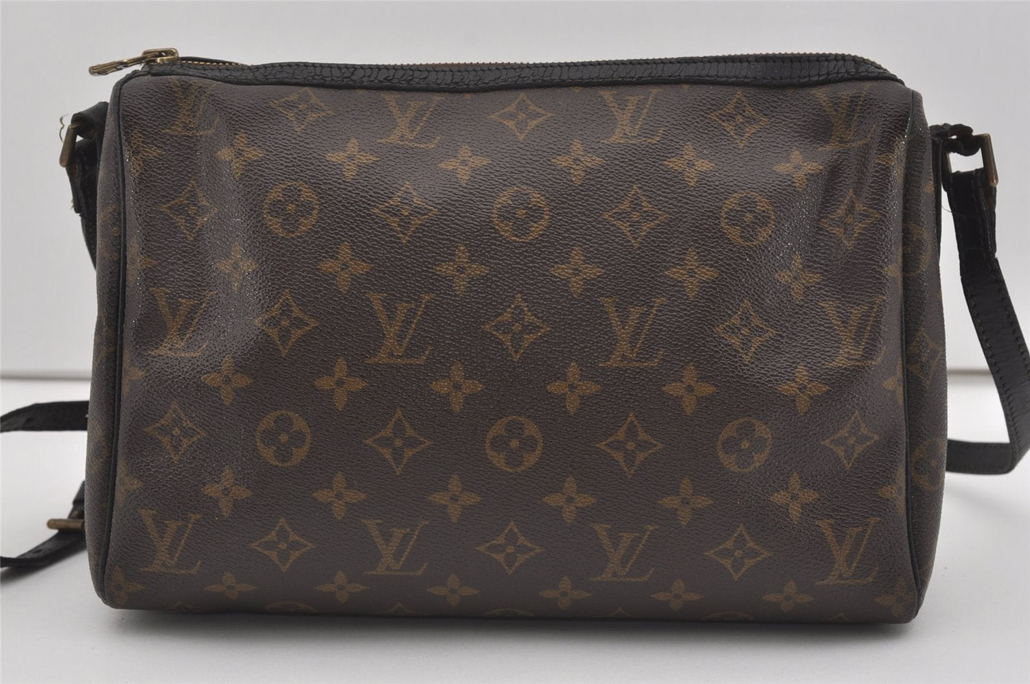 Authentic Louis Vuitton Monogram Tulleries MM Shoulder Bag M51348 LV Junk 2582I