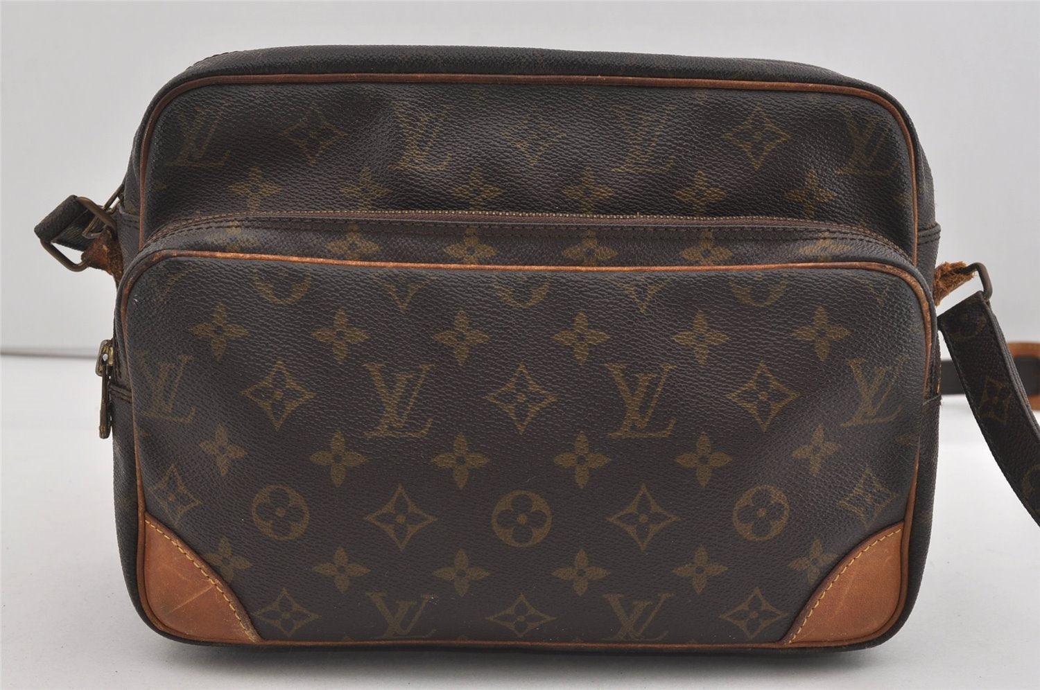 Authentic Louis Vuitton Monogram Nile Shoulder Cross Body Bag M45244 LV 2586I