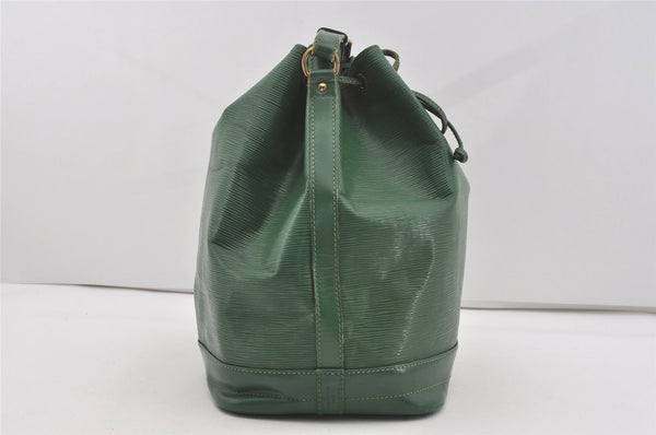Authentic Louis Vuitton Epi Noe Shoulder Drawstring Bag Green M44004 LV 2591I