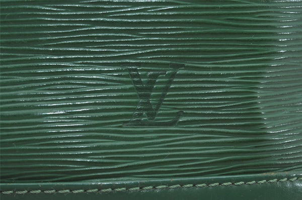Authentic Louis Vuitton Epi Noe Shoulder Drawstring Bag Green M44004 LV 2591I