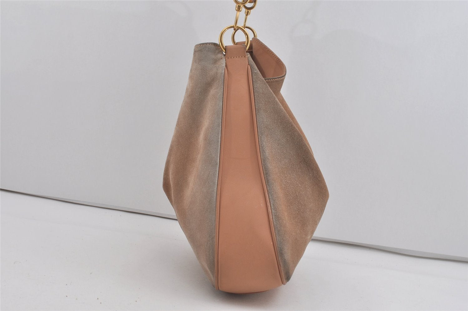 Authentic GUCCI Vintage Bamboo Shoulder Tote Bag Suede Leather Beige Junk 2593I