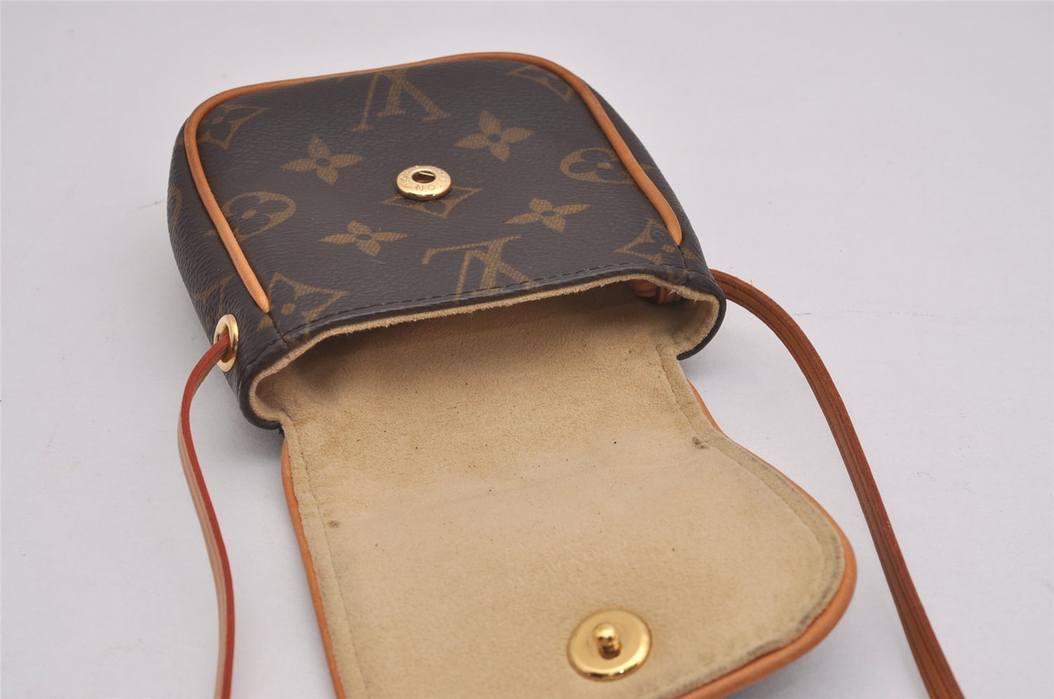 Authentic Louis Vuitton Monogram Pochette Cancun Shoulder Pouch M60018 LV 2594I