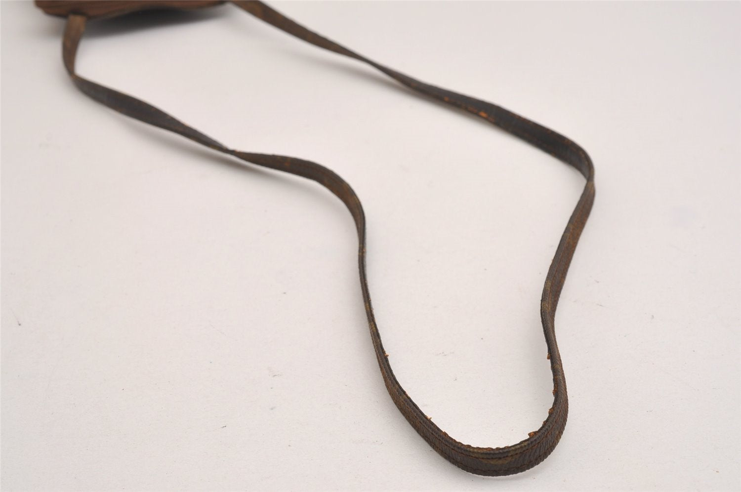 Auth Louis Vuitton Monogram Pochette Secret Shoulder Bag Pouch Old Model 2602I