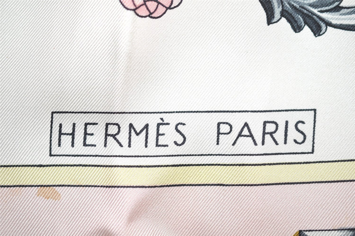 Authentic HERMES Carre 90 Scarf 