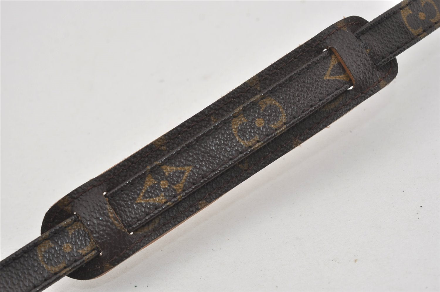 Authentic Louis Vuitton Monogram Shoulder Strap 47.6