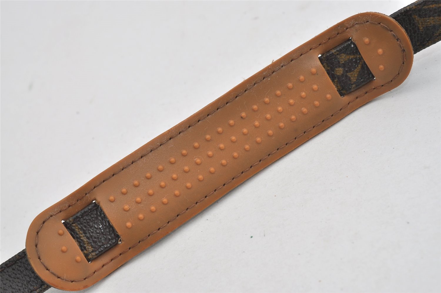 Authentic Louis Vuitton Monogram Shoulder Strap 47.6