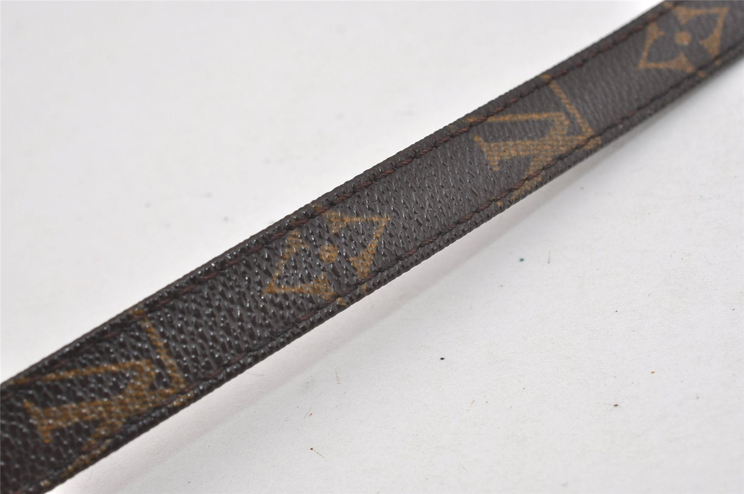 Authentic Louis Vuitton Monogram Shoulder Strap 47.6