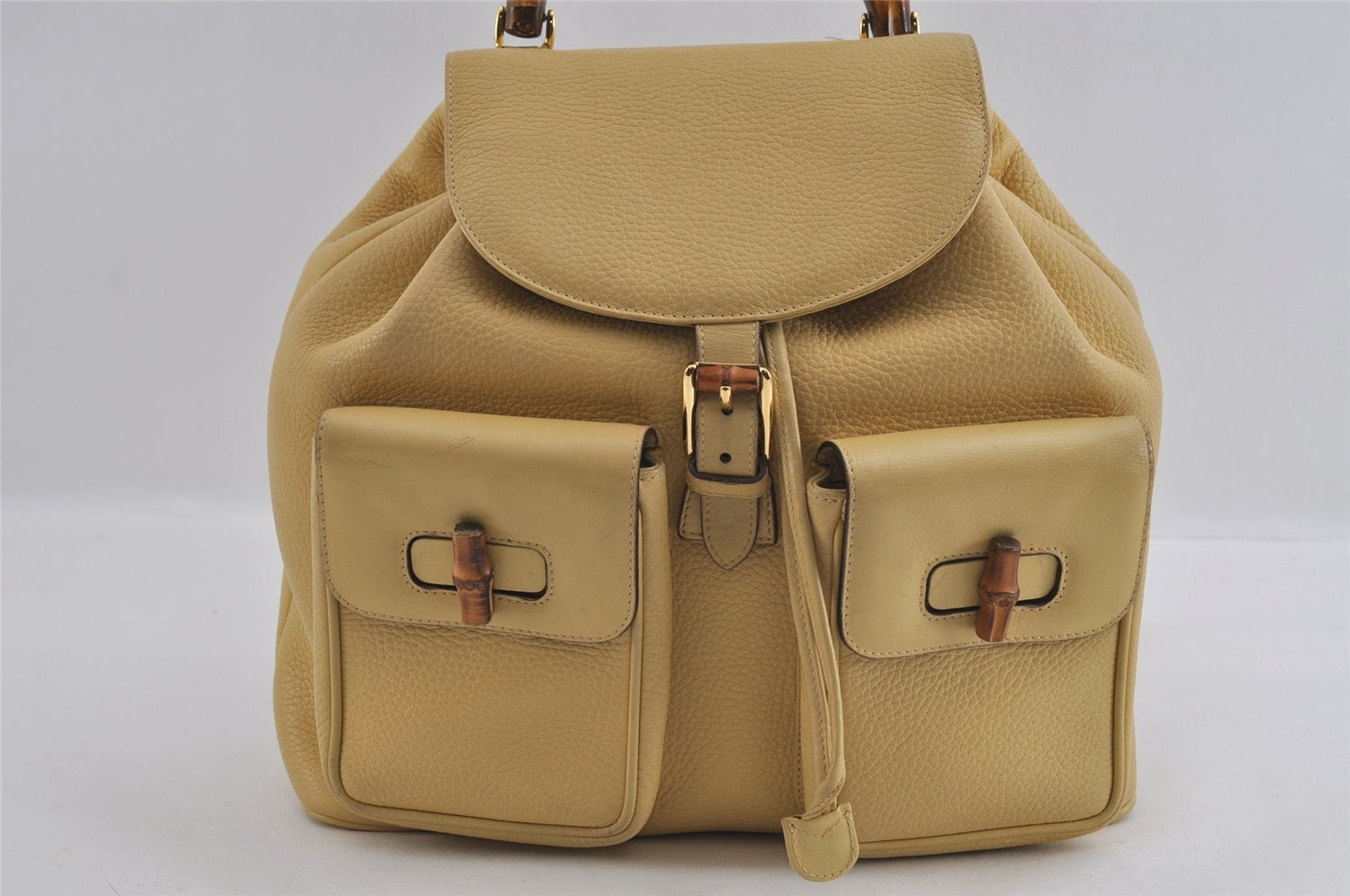 Authentic GUCCI Bamboo Vintage Backpack Leather Yellow Cream 2619I