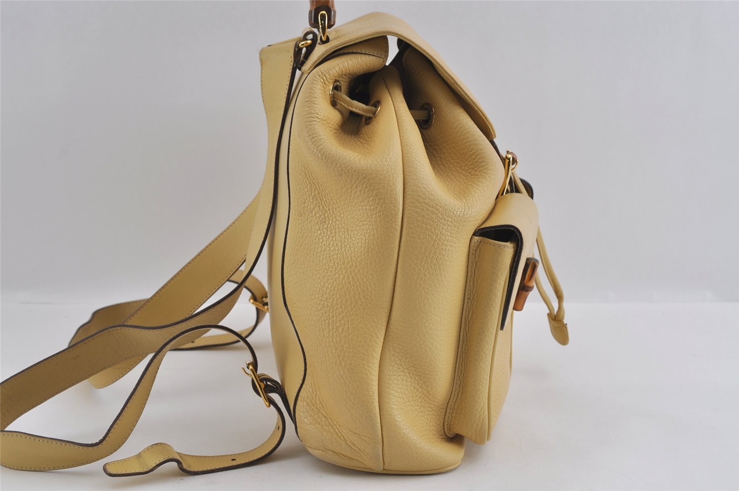 Authentic GUCCI Bamboo Vintage Backpack Leather Yellow Cream 2619I