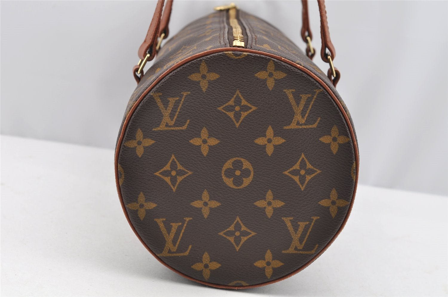 Authentic Louis Vuitton Monogram Papillon 30 Hand Bag Old Model LV 2626I