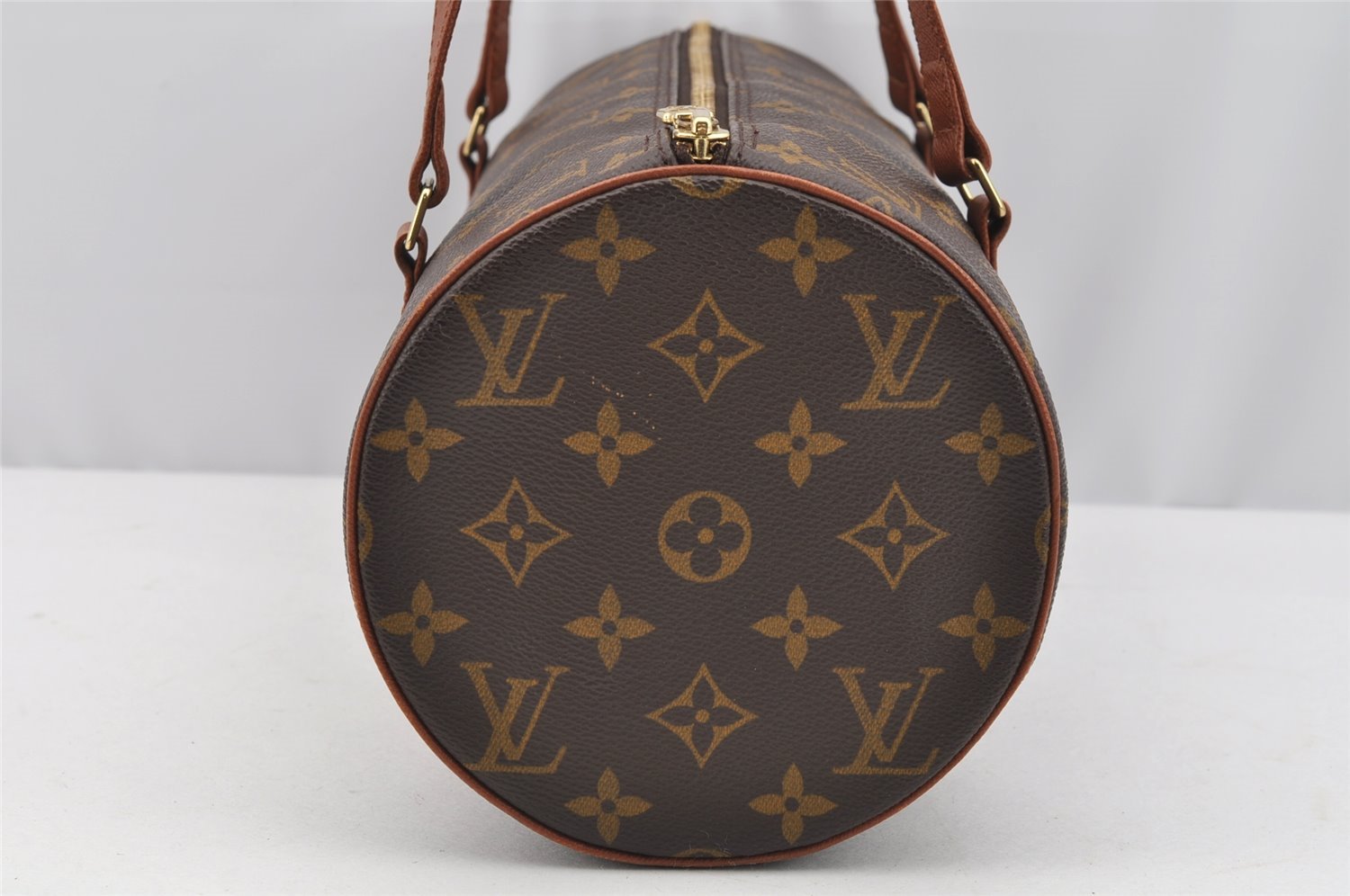 Authentic Louis Vuitton Monogram Papillon 30 Hand Bag Old Model LV 2626I