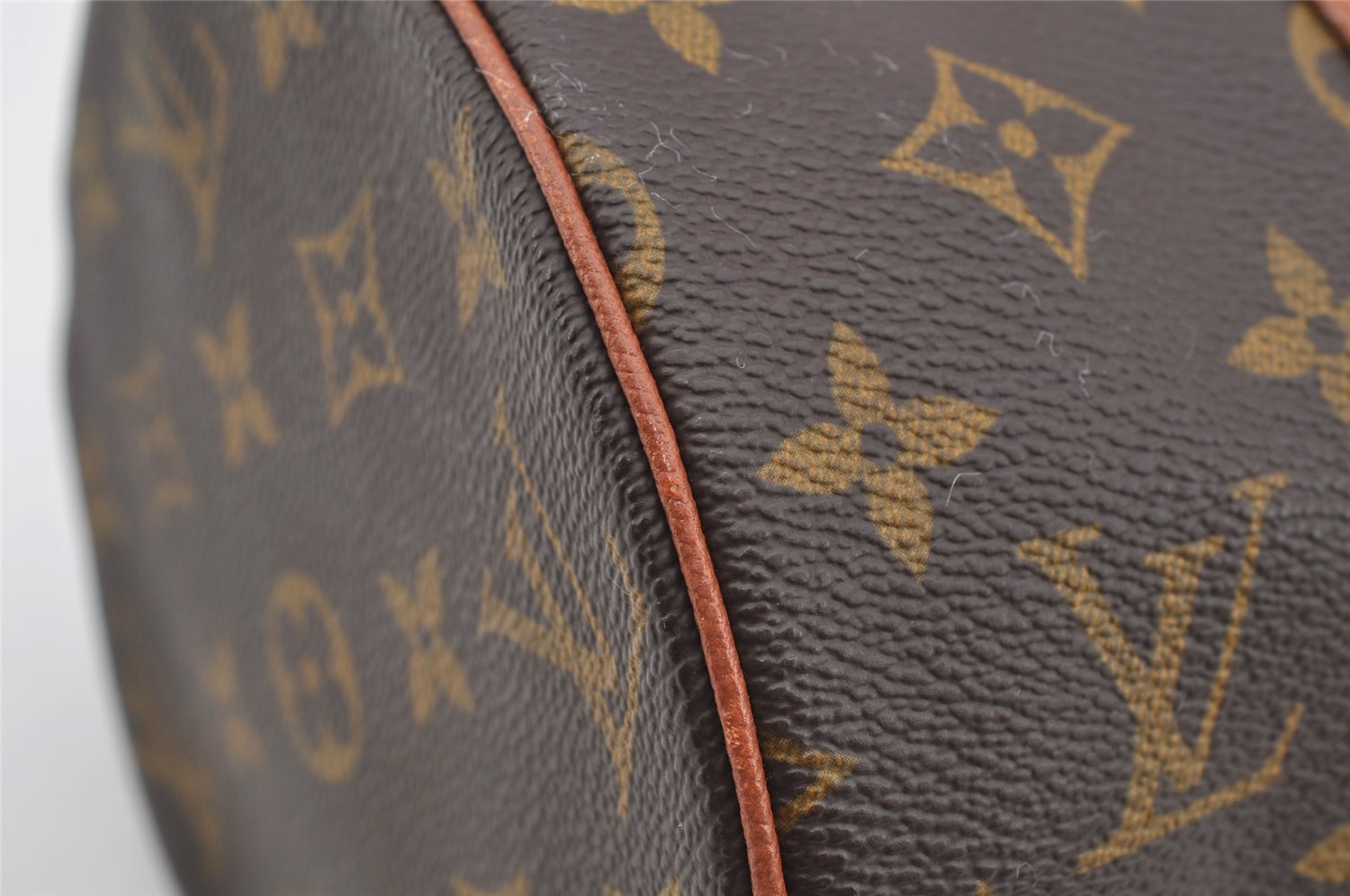Authentic Louis Vuitton Monogram Papillon 30 Hand Bag Old Model LV 2626I