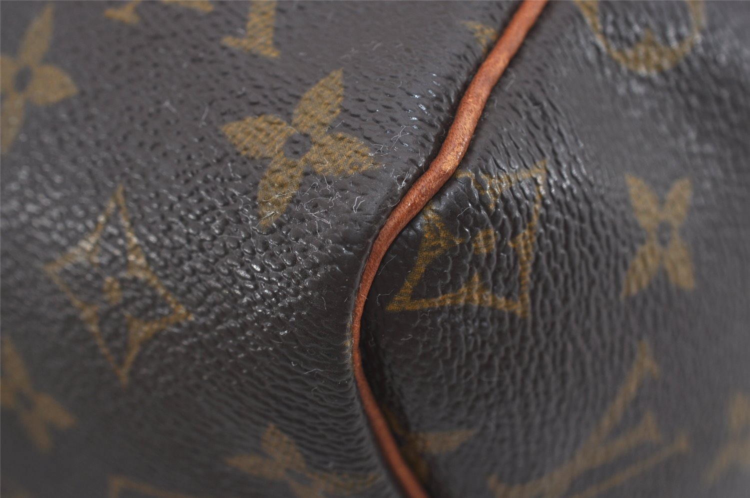 Authentic Louis Vuitton Monogram Speedy 30 Hand Boston Bag M41526 LV 2627I