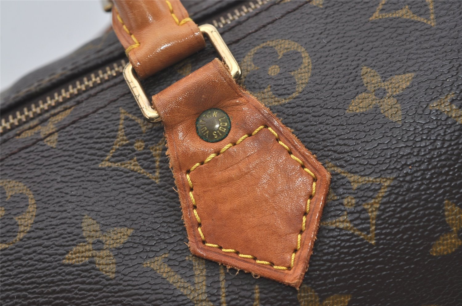 Authentic Louis Vuitton Monogram Speedy 30 Hand Boston Bag M41526 LV 2627I