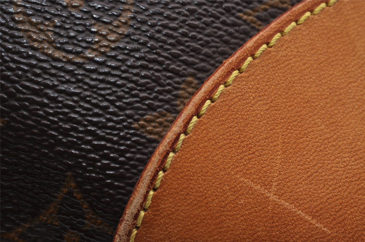 Authentic Louis Vuitton Monogram Boulogne 30 Shoulder Cross Bag M52165 LV 2629I