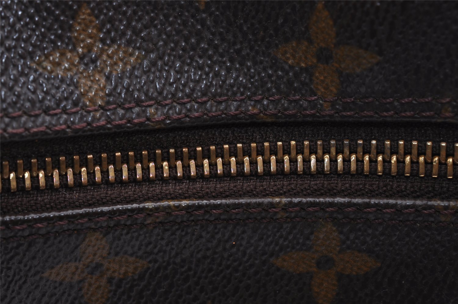 Authentic Louis Vuitton Monogram Boulogne 30 Shoulder Cross Bag M52165 LV 2629I