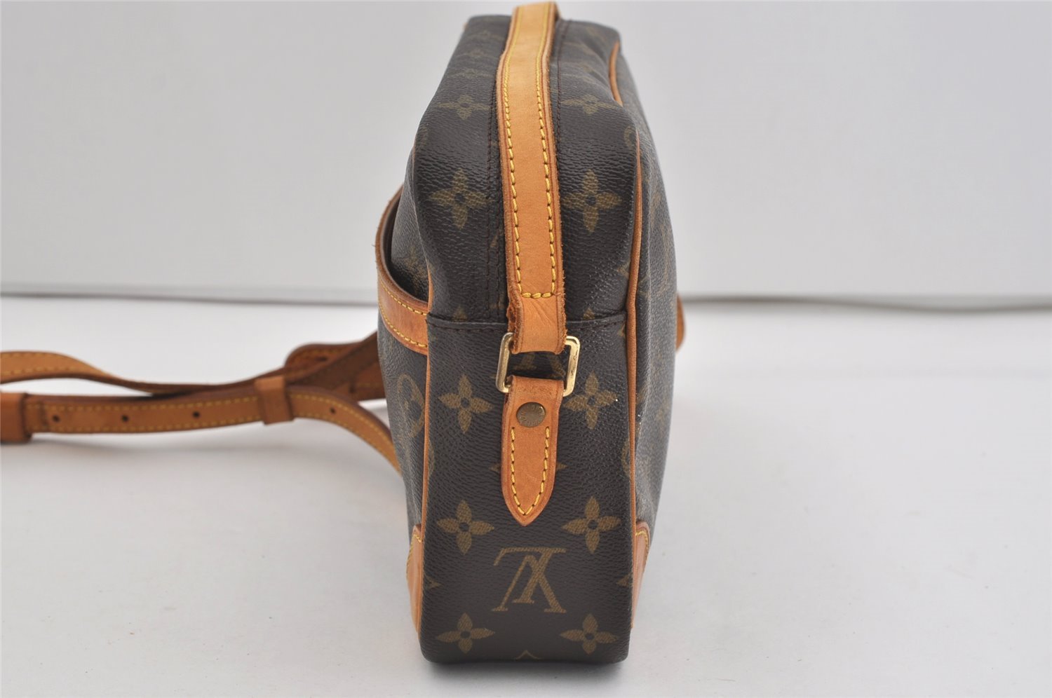 Authentic Louis Vuitton Monogram Trocadero 27 Shoulder Cross Bag M51274 LV 2637I