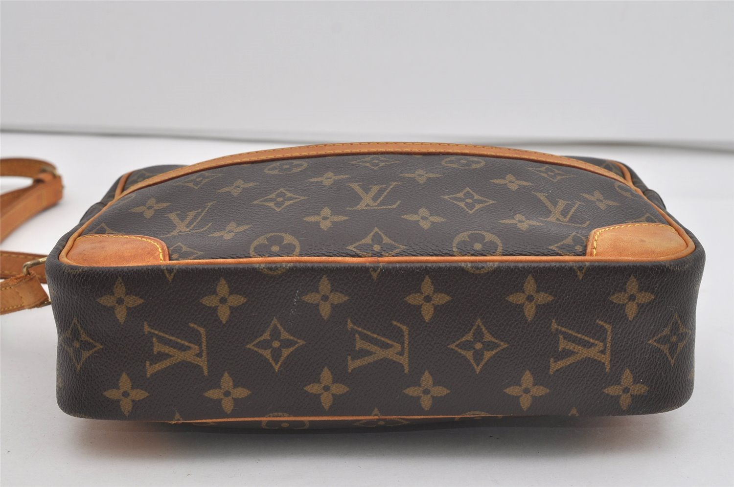 Authentic Louis Vuitton Monogram Trocadero 27 Shoulder Cross Bag M51274 LV 2637I