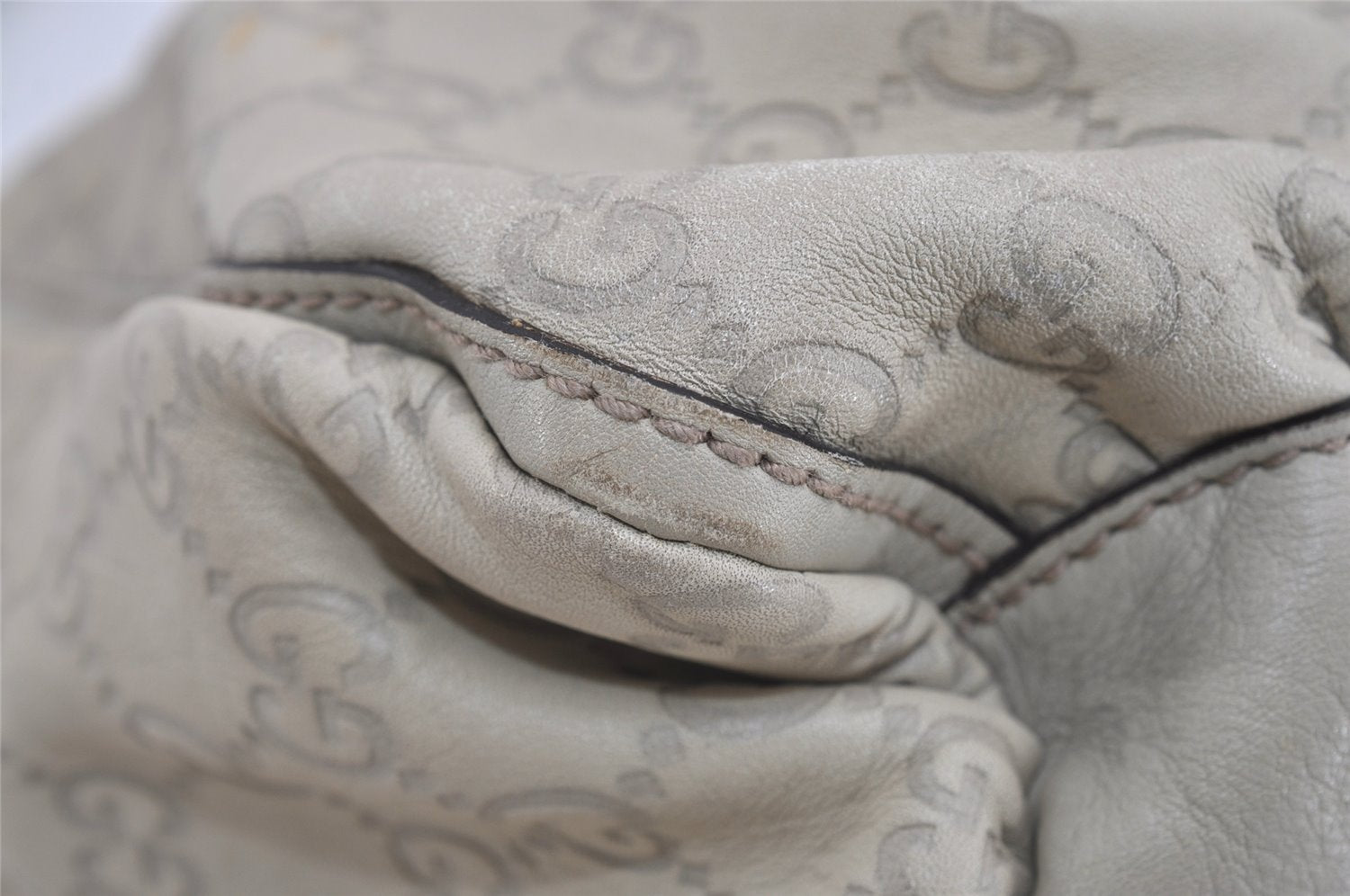 Authentic GUCCI Guccissima Abbey Shoulder Bag GG Leather 189833 White 2639I