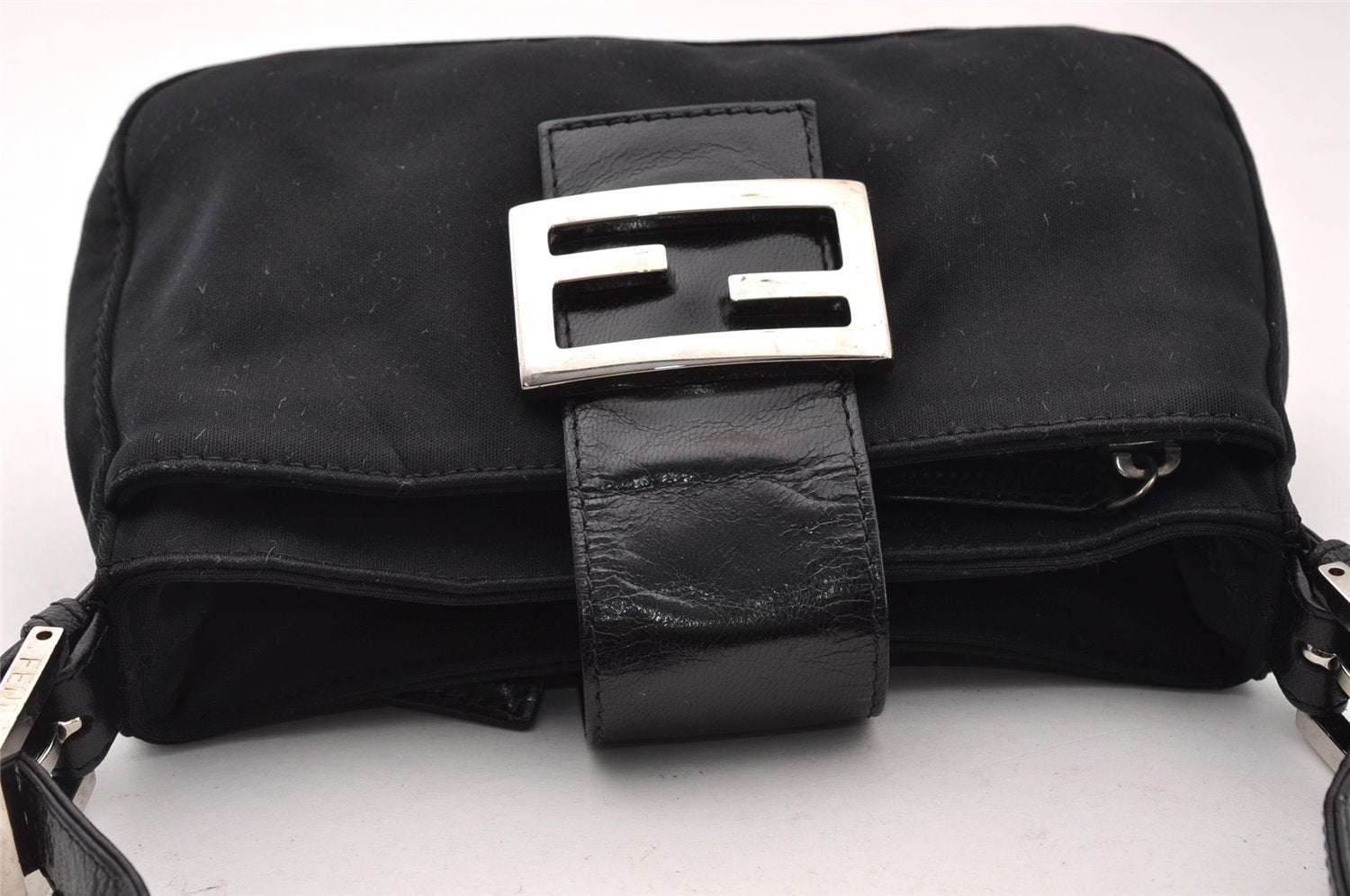 Authentic FENDI Vintage Shoulder Hand Bag Purse Jersey Leather Black 2645I