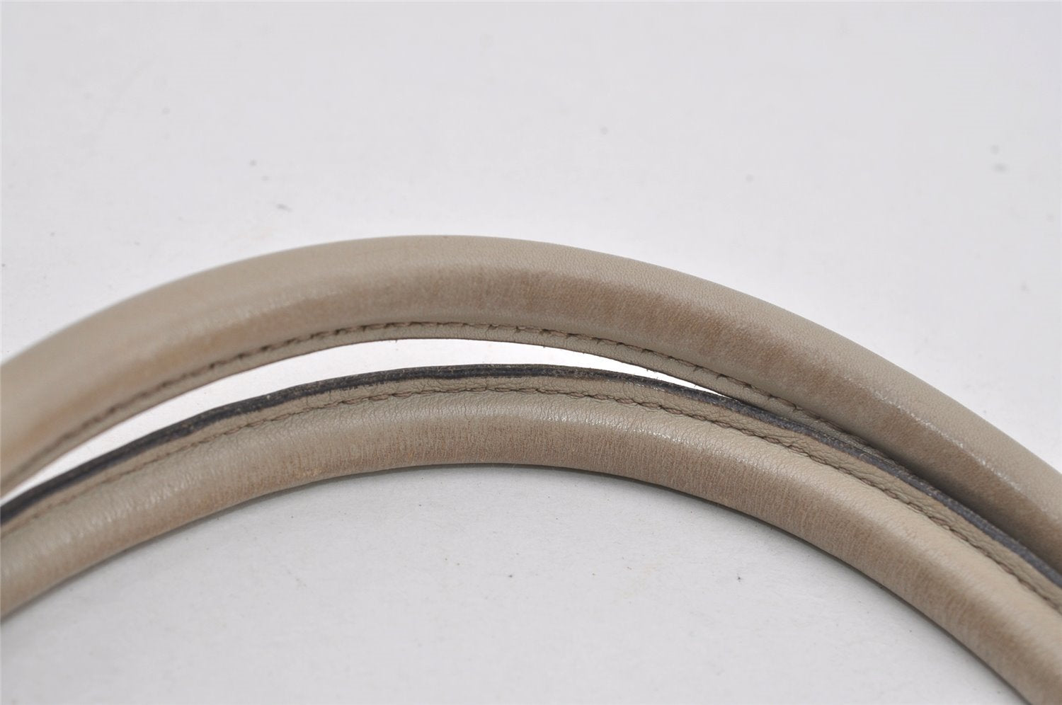 Authentic GUCCI Guccissima Abbey Shoulder Tote Bag GG Leather 211982 White 2649I