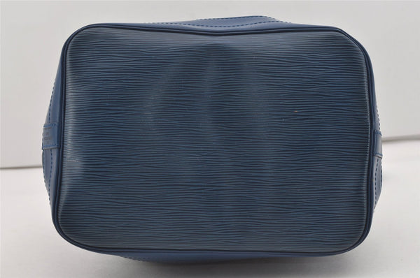 Authentic Louis Vuitton Epi Noe Shoulder Drawstring Bag Blue M44005 LV 2650I