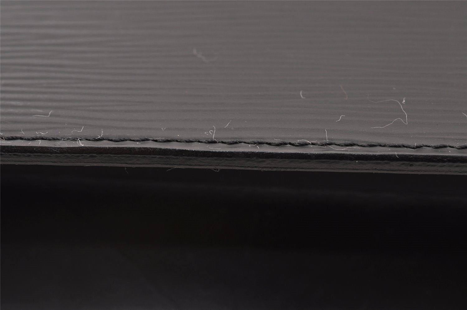 Authentic Louis Vuitton Epi Pochette Homme Clutch Hand Bag Black M52522 LV 2655I