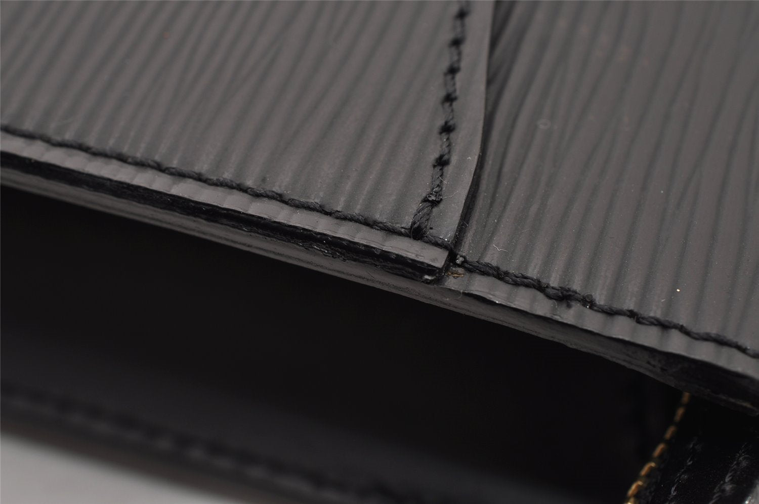 Authentic Louis Vuitton Epi Pochette Homme Clutch Hand Bag Black M52522 LV 2655I