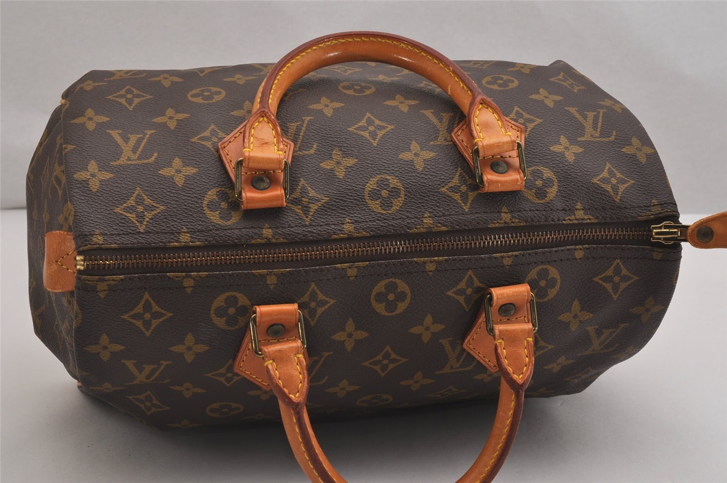 Authentic Louis Vuitton Monogram Speedy 30 Hand Boston Bag M41526 LV 2660I
