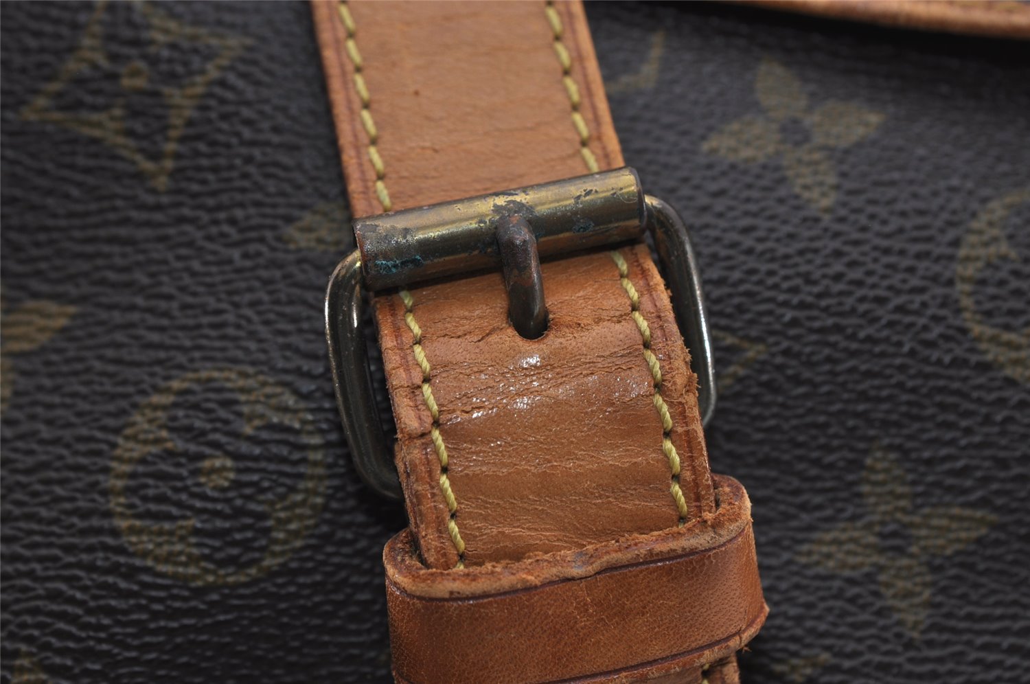 Authentic Louis Vuitton Monogram Saumur 43 Shoulder Cross Bag M42252 LV 2666I