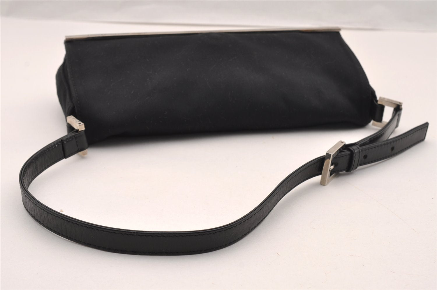 Authentic FENDI Vintage Shoulder Bag Purse Jersey Leather Black 2669I