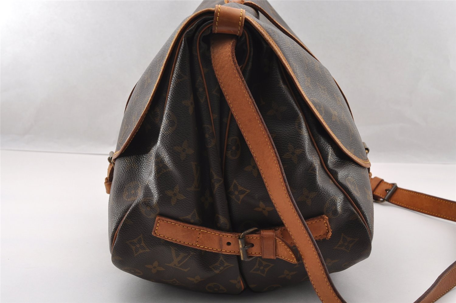 Authentic Louis Vuitton Monogram Saumur 35 Shoulder Cross Bag M42254 LV 2673I
