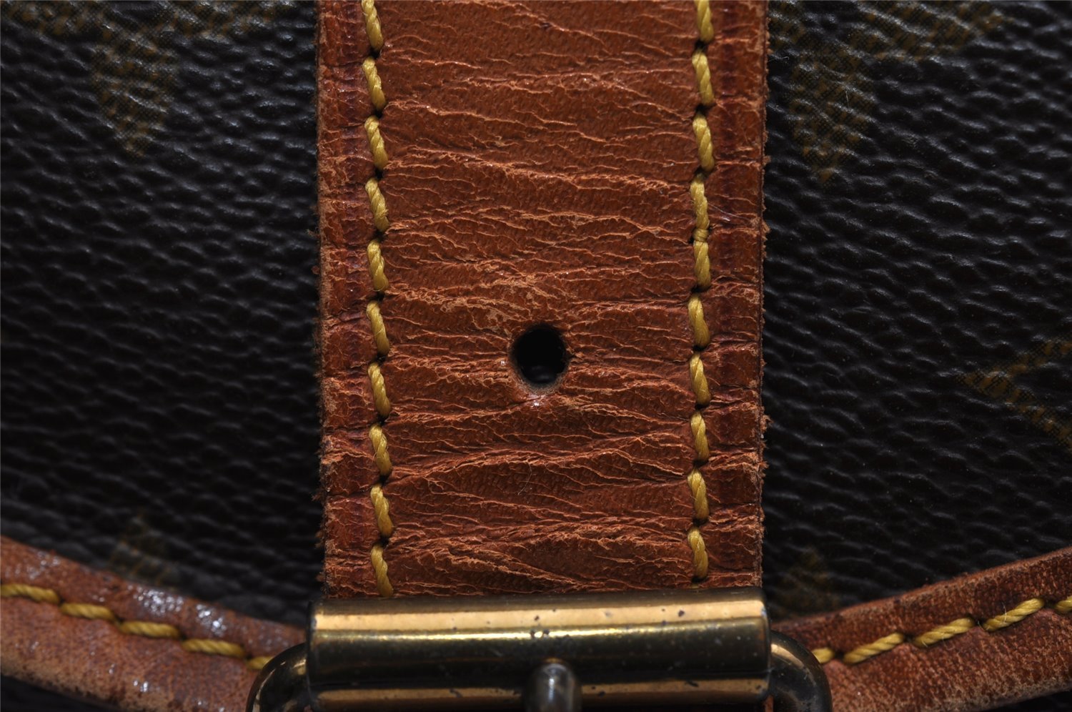 Authentic Louis Vuitton Monogram Saumur 35 Shoulder Cross Bag M42254 LV 2673I