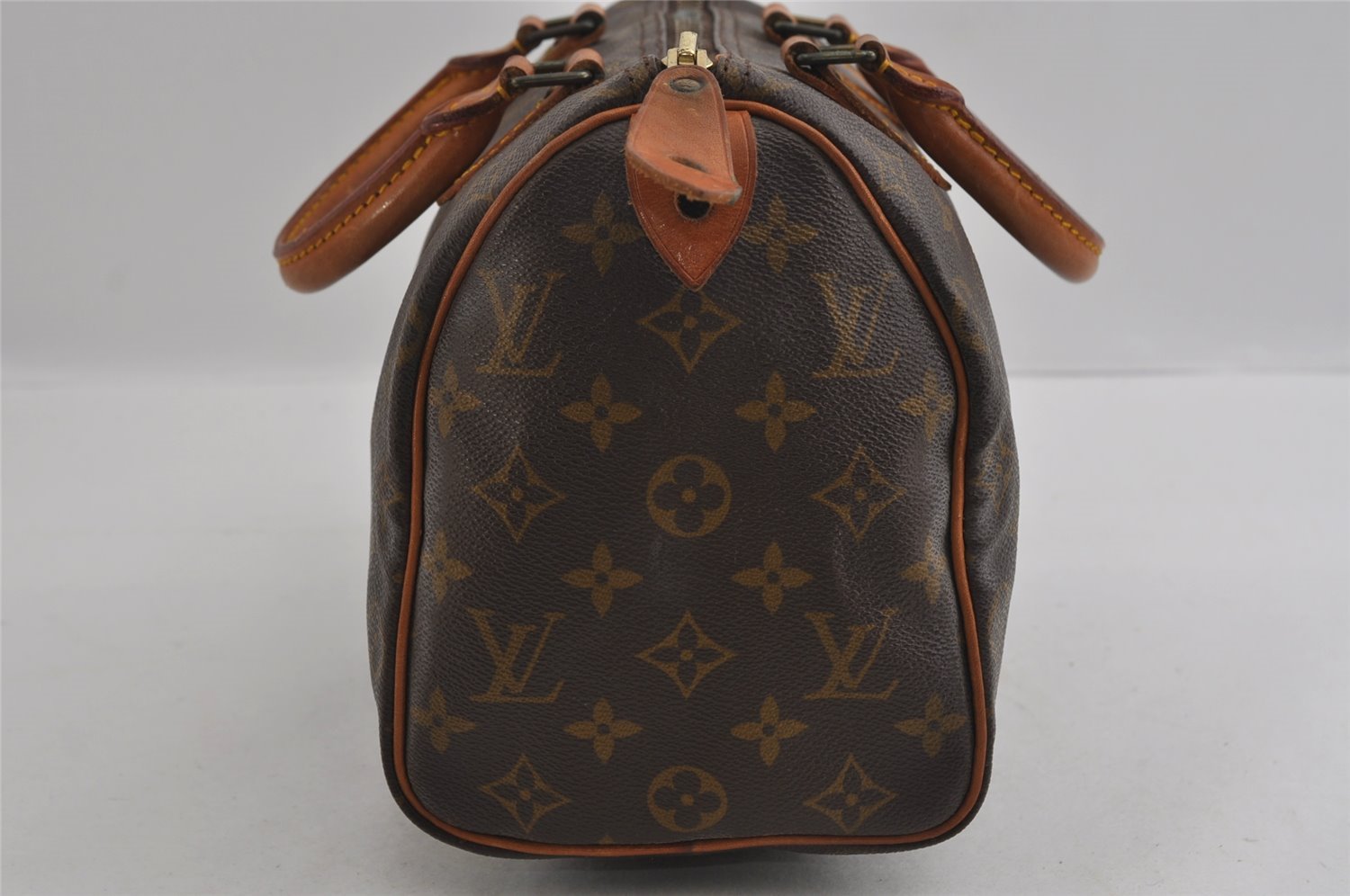 Authentic Louis Vuitton Monogram Speedy 25 Boston Hand Bag M41528 LV 2678I