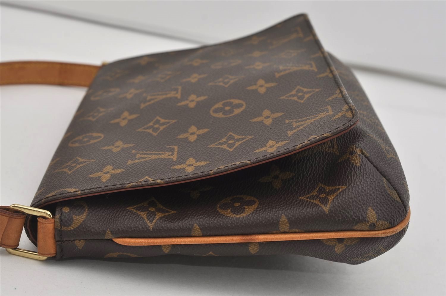 Authentic Louis Vuitton Monogram Musette Tango Shoulder Bag M51257 LV 2679I