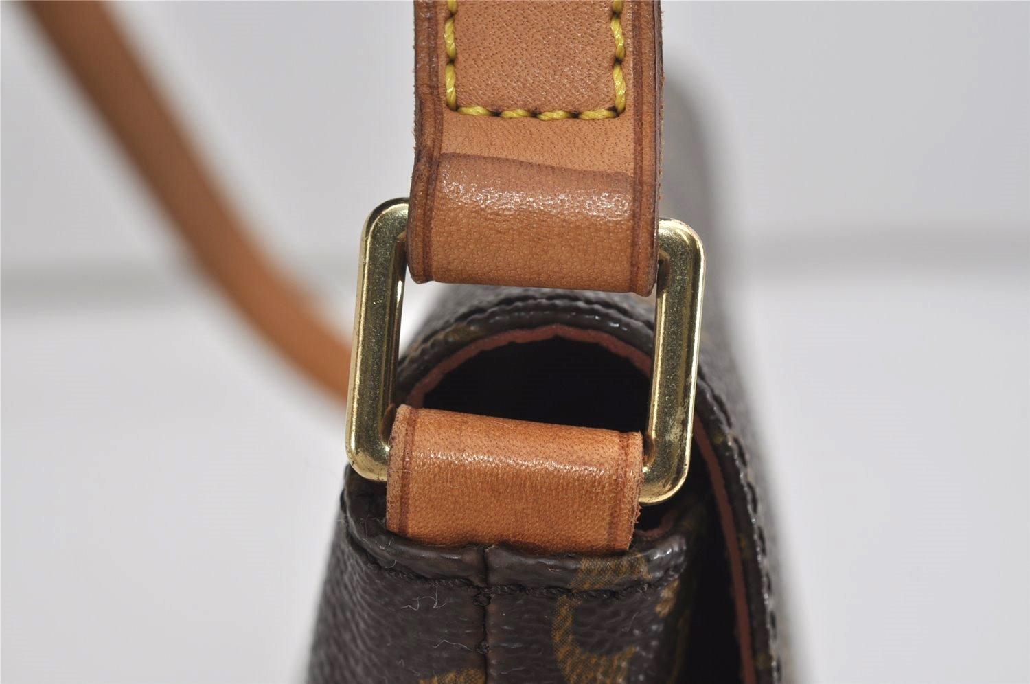 Authentic Louis Vuitton Monogram Musette Tango Shoulder Bag M51257 LV 2679I