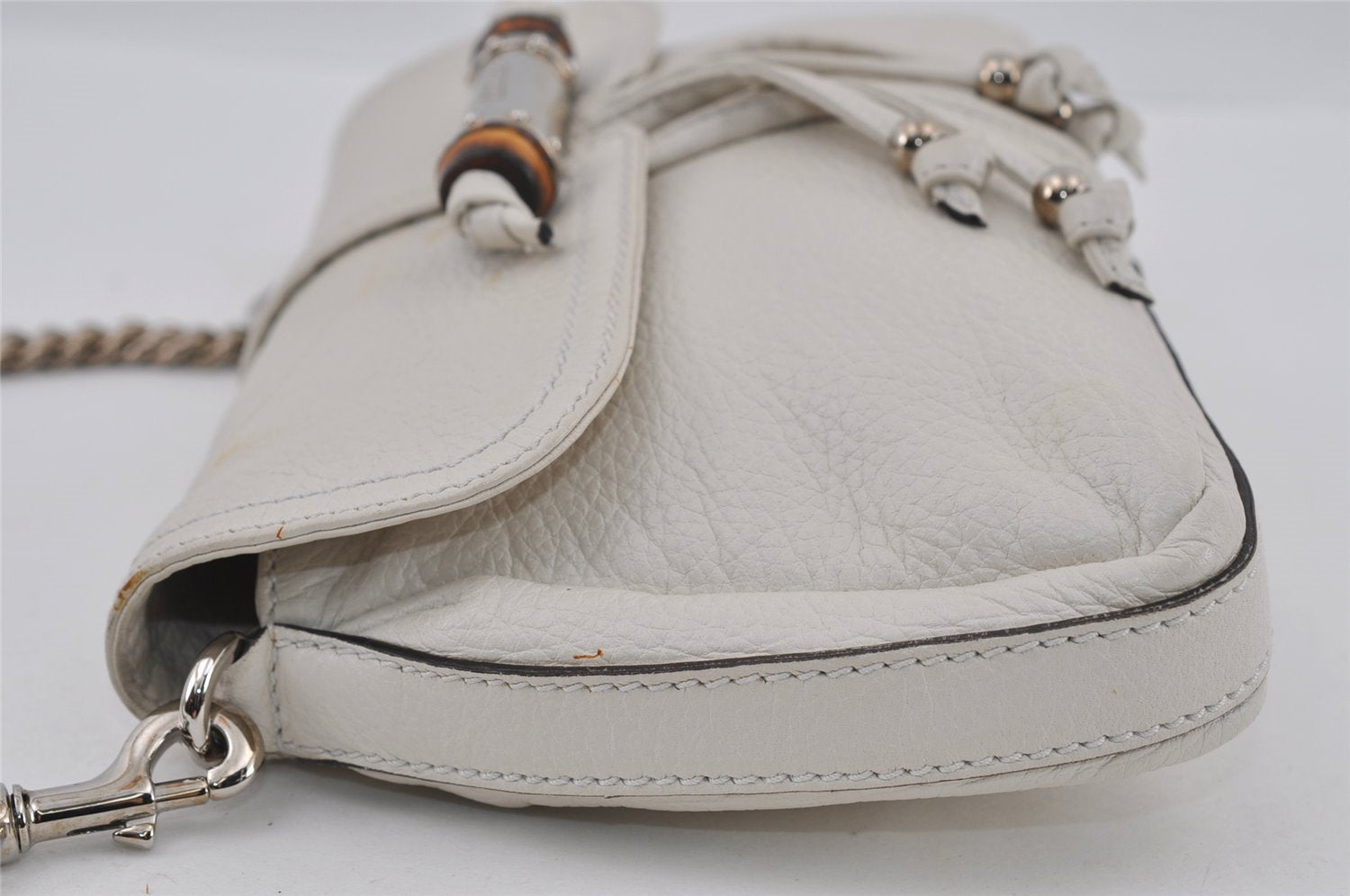 Authentic GUCCI Bamboo Chain Shoulder Hand Bag Purse Leather 235320 White 2680I