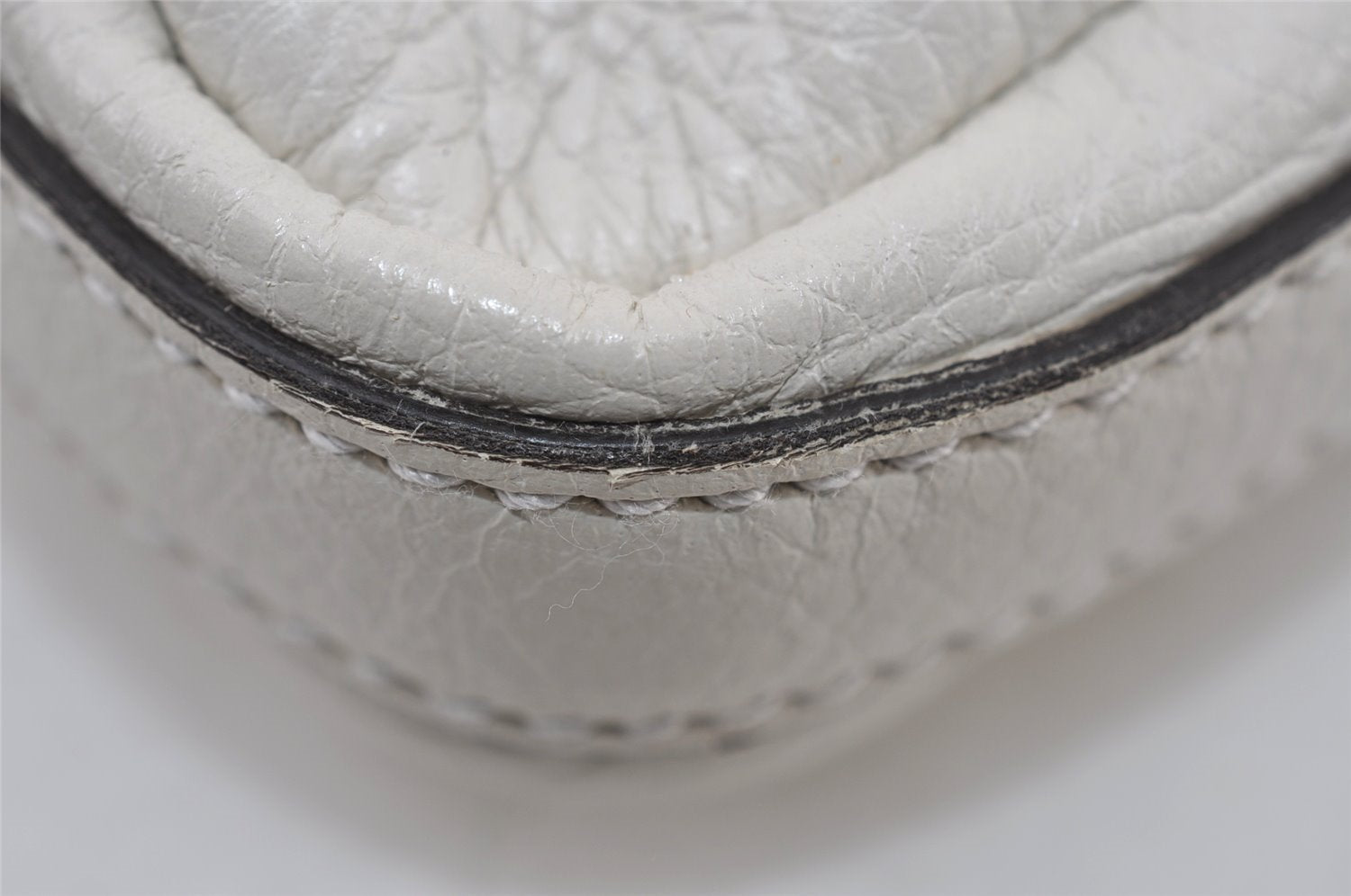 Authentic GUCCI Bamboo Chain Shoulder Hand Bag Purse Leather 235320 White 2680I