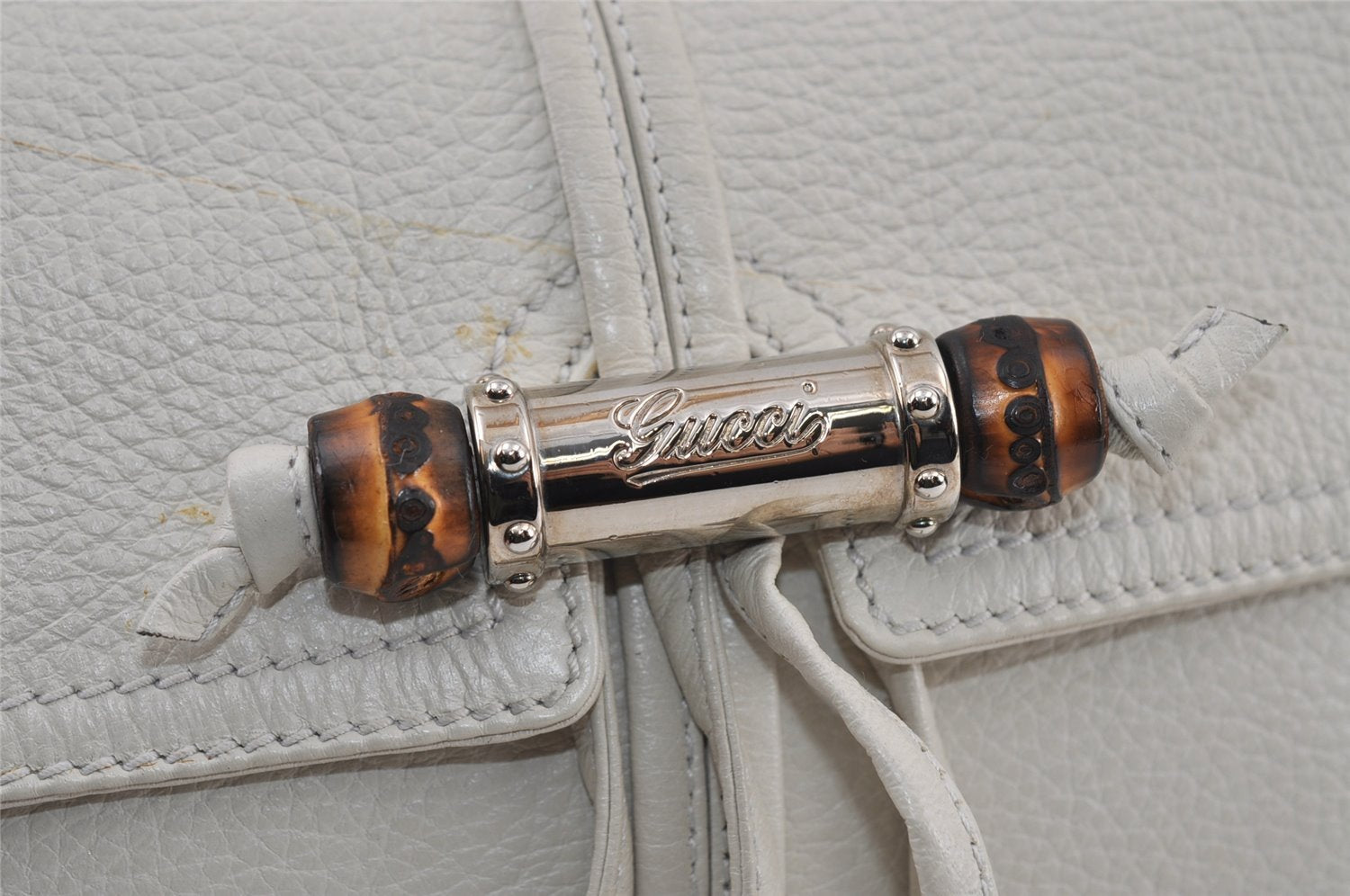 Authentic GUCCI Bamboo Chain Shoulder Hand Bag Purse Leather 235320 White 2680I