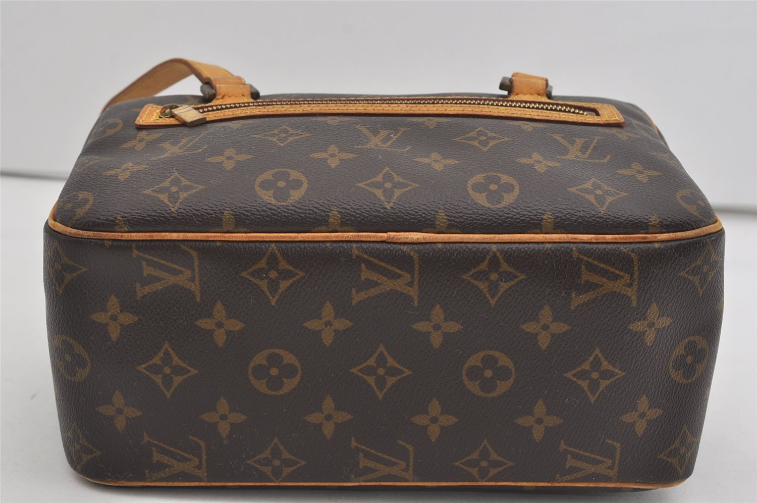 Authentic Louis Vuitton Monogram Cite MM Shoulder Bag M51182 LV 2681I