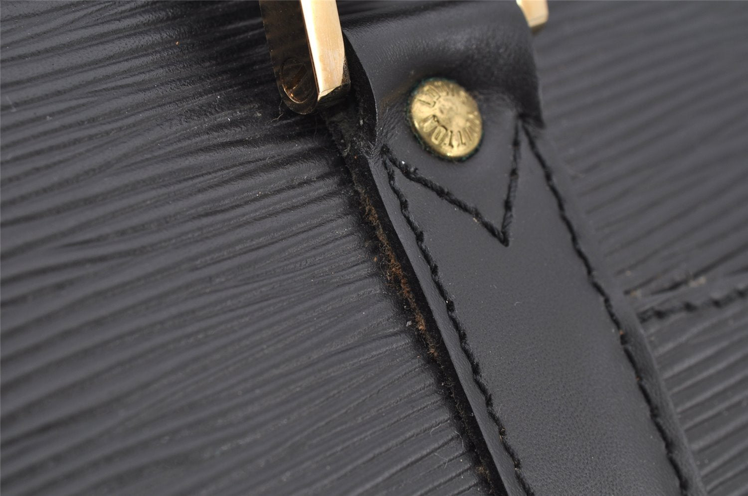 Authentic Louis Vuitton Epi Solferino 45 Shoulder Bag Black M42862 LV 2684I