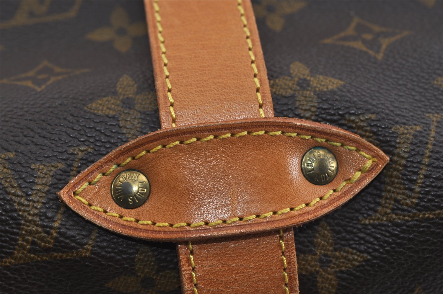 Authentic Louis Vuitton Monogram Saumur 35 Shoulder Cross Bag M42254 LV 2693I