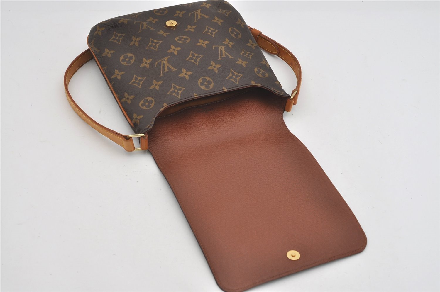 Authentic Louis Vuitton Monogram Musette Salsa Shoulder Bag Purse LV 2696I