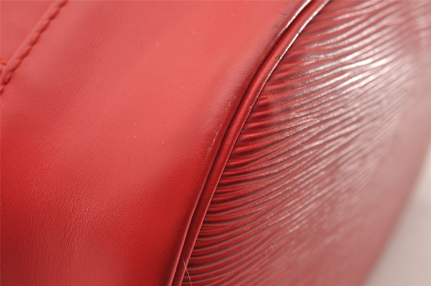 Authentic Louis Vuitton Epi Randonnee PM Shoulder Bag Red LV 2698I