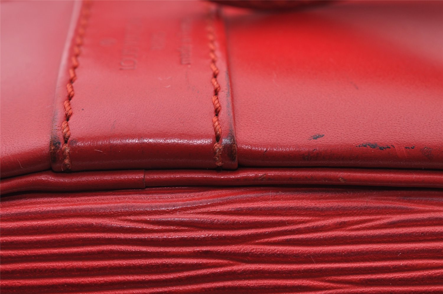 Authentic Louis Vuitton Epi Randonnee PM Shoulder Bag Red LV 2698I