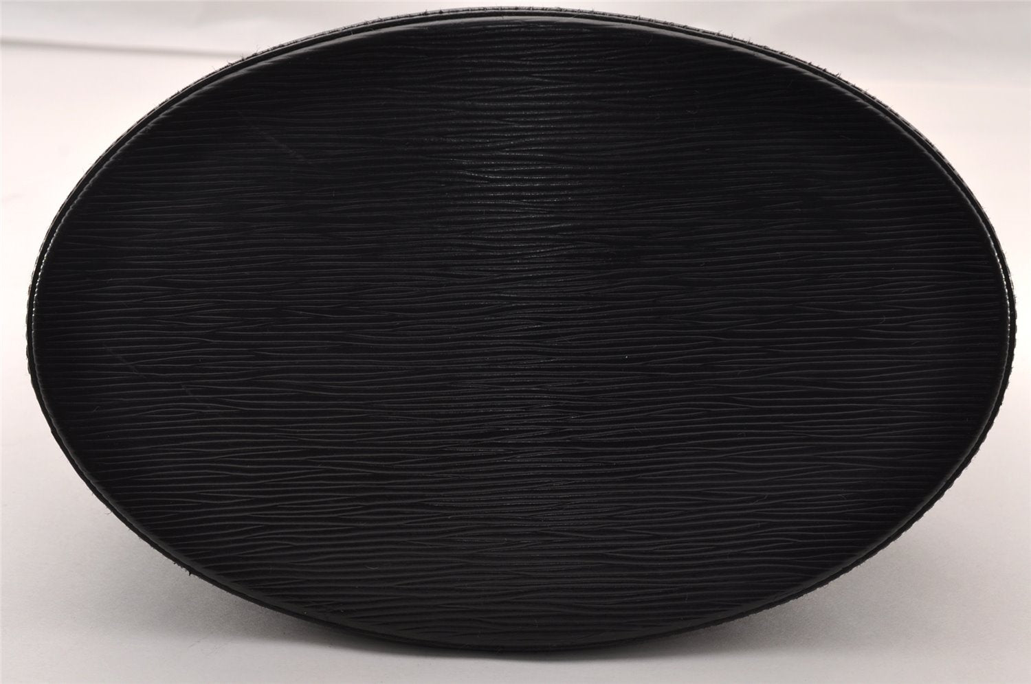 Authentic Louis Vuitton Epi Cluny Shoulder Bag Purse Black M52252 LV 2705I